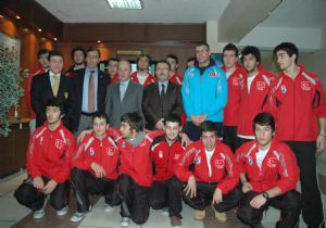 'Sizi yüreğimize basarız'